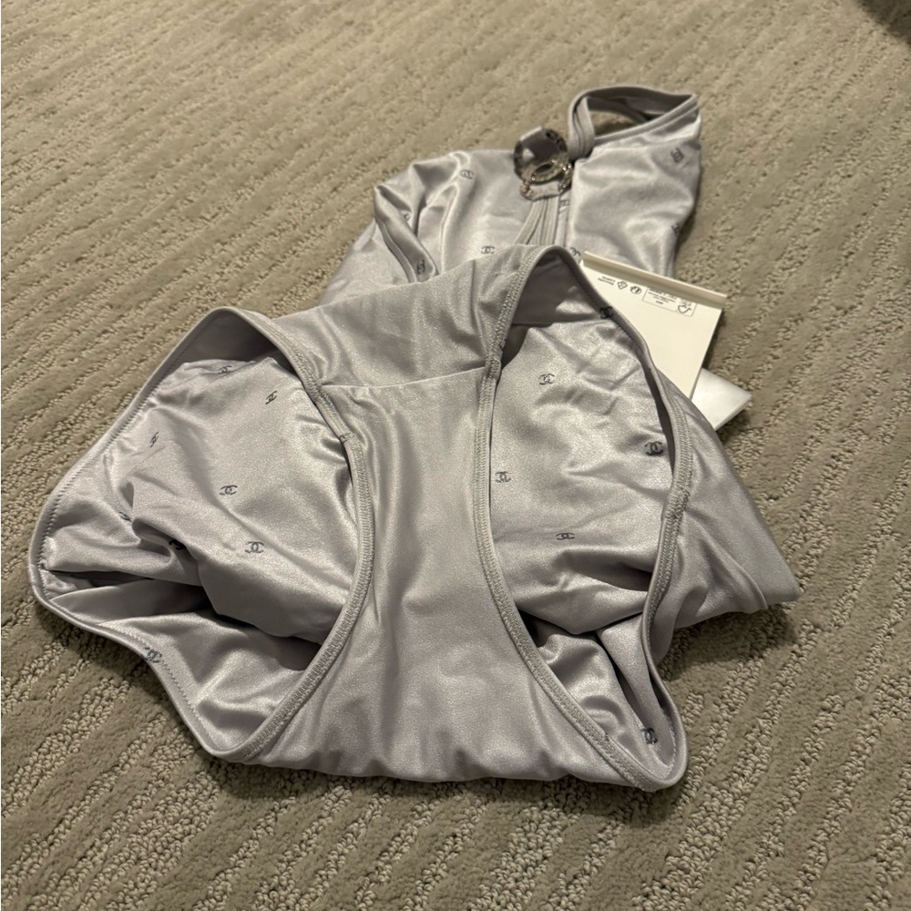 CHANEL Silver CC Logo Swim/body Suit - Size 42 - Picture 13 of 15
